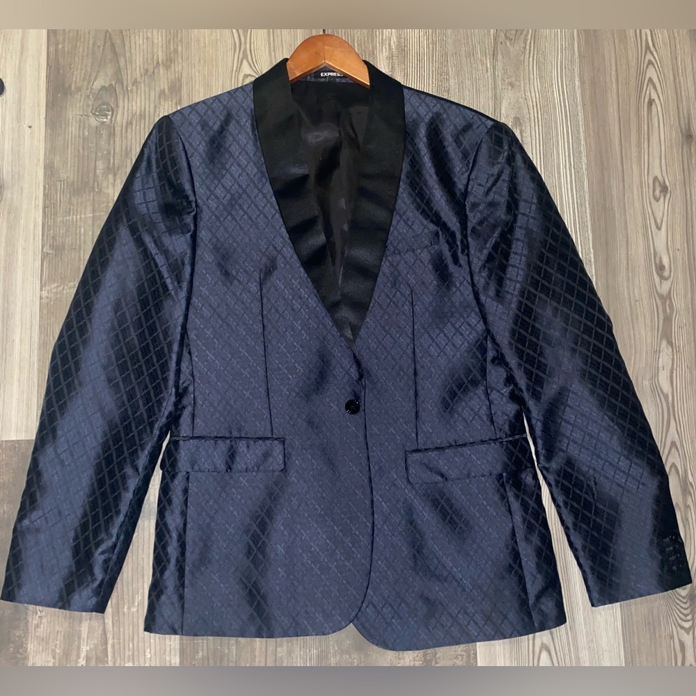Men’s slim cut satin express blazer.  Like new